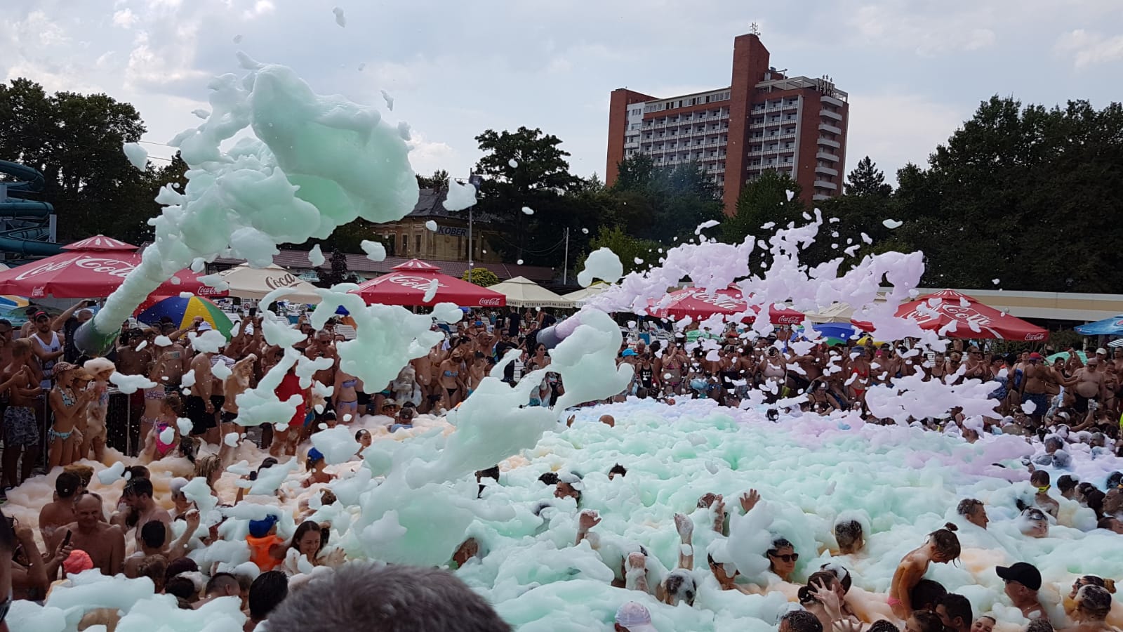 Set tun de spumă Sirocco cu efect de jet - Partystore.ro - A