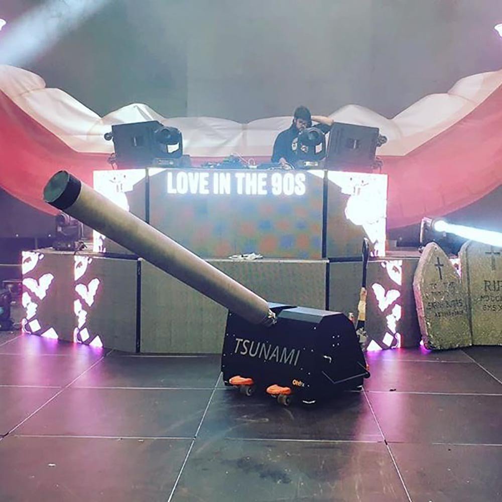 Masina de confetti cu un singur tub pentru tragere masivă OH!Fx Tsunami - Partystore.ro - A - Confetti - outdoor - 